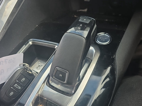 2017 Peugeot 3008 P84 - Gear Stick/Shifter