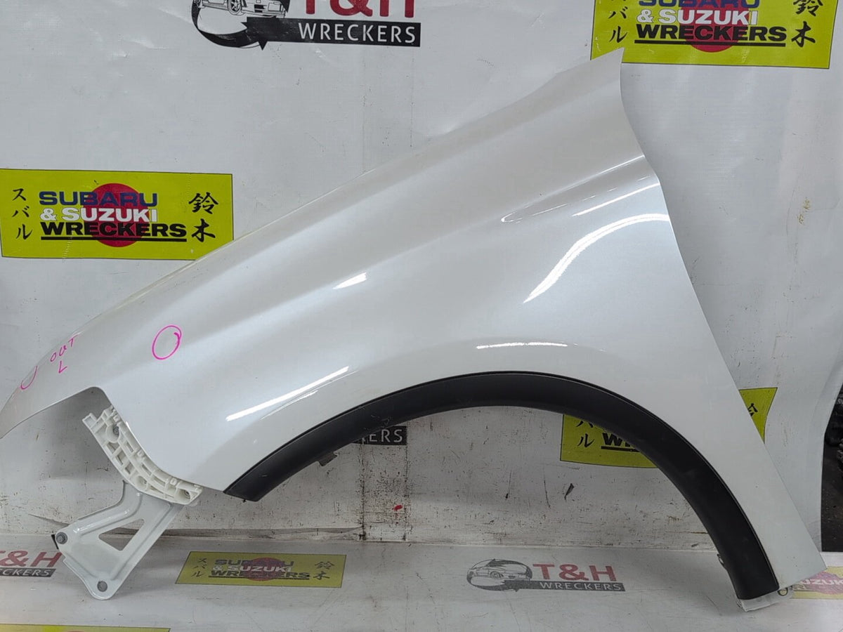 2015-2021 Mitsubishi Outlander Left Front Guard w/ Flare, Non-Indicator