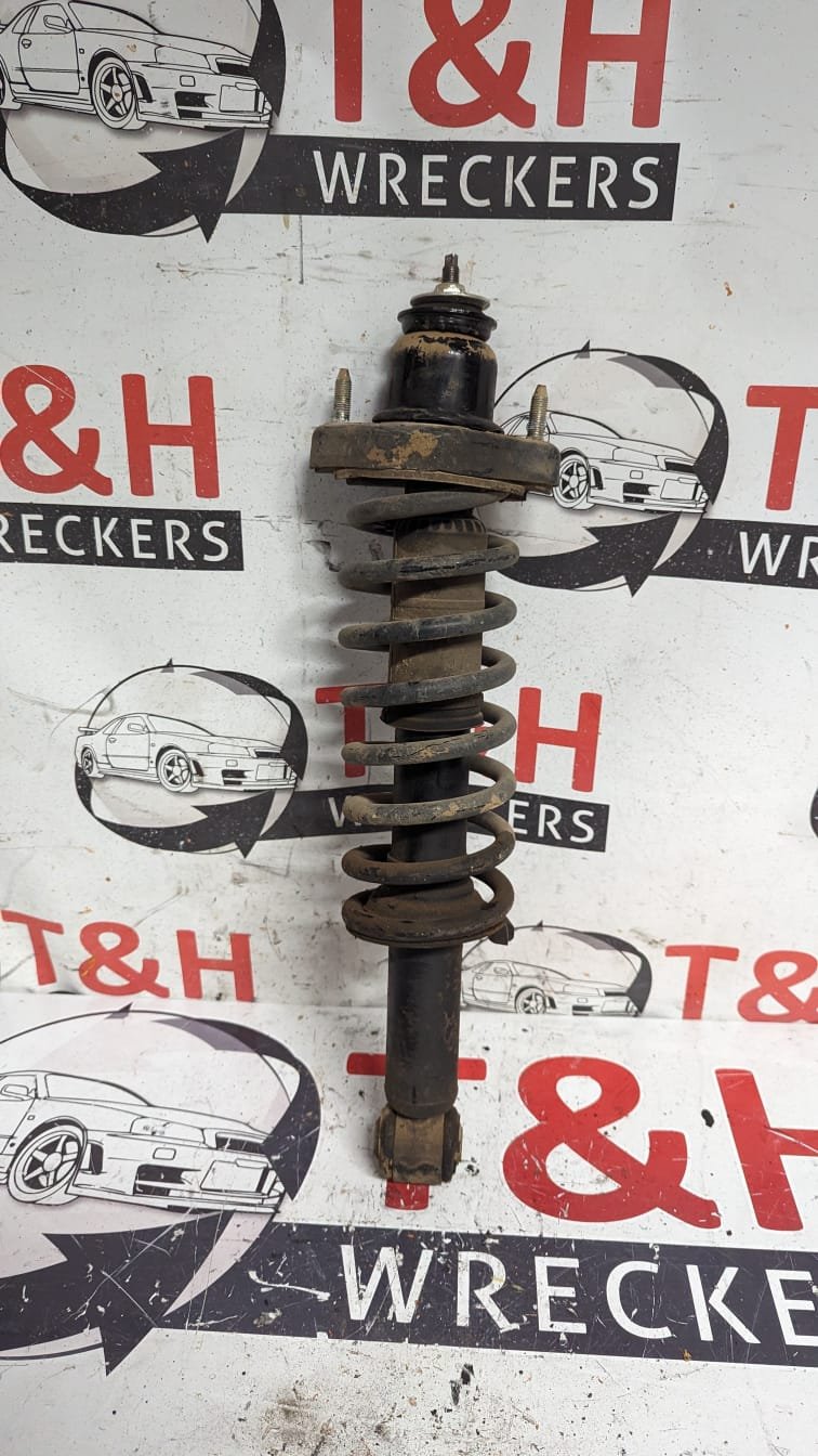 8Mitsubishi Outlander - 2013-2021 - Right Rear Strut