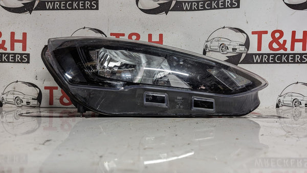 - Right Headlight, 2019, Ford, Focus, ST Line, SA