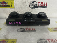 2006 - 2011 Volkswagen Jetta 1KM Heater/AC Controls | Digital Climate Type