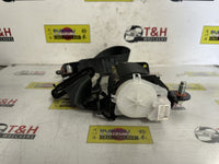 2016 2016 Kia Sorento UM C5W7J561F Left Rear 3rd Row Seat Belt
