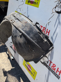 2010 - 2016 Suzuki Kizashi FR Left Guard Liner