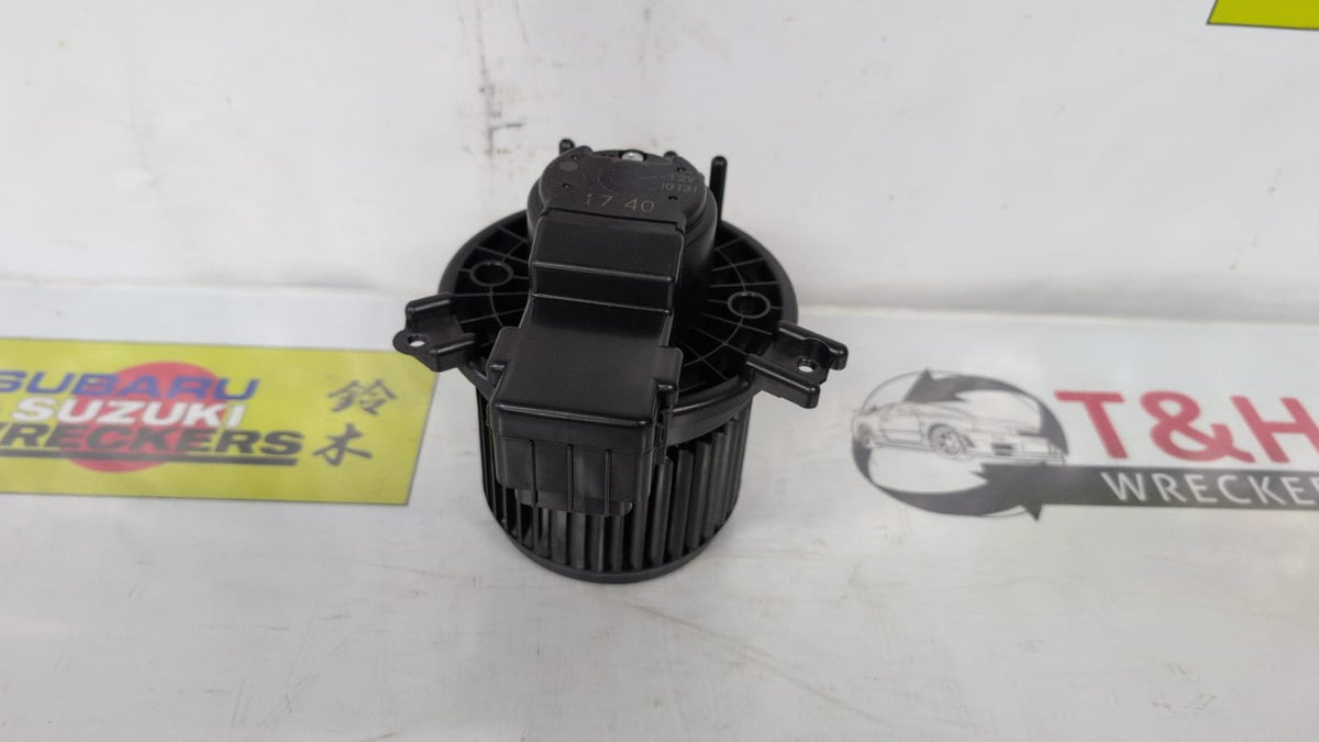 2017 Suzuki Ignis III MF ATK412 - Heater Fan Motor
