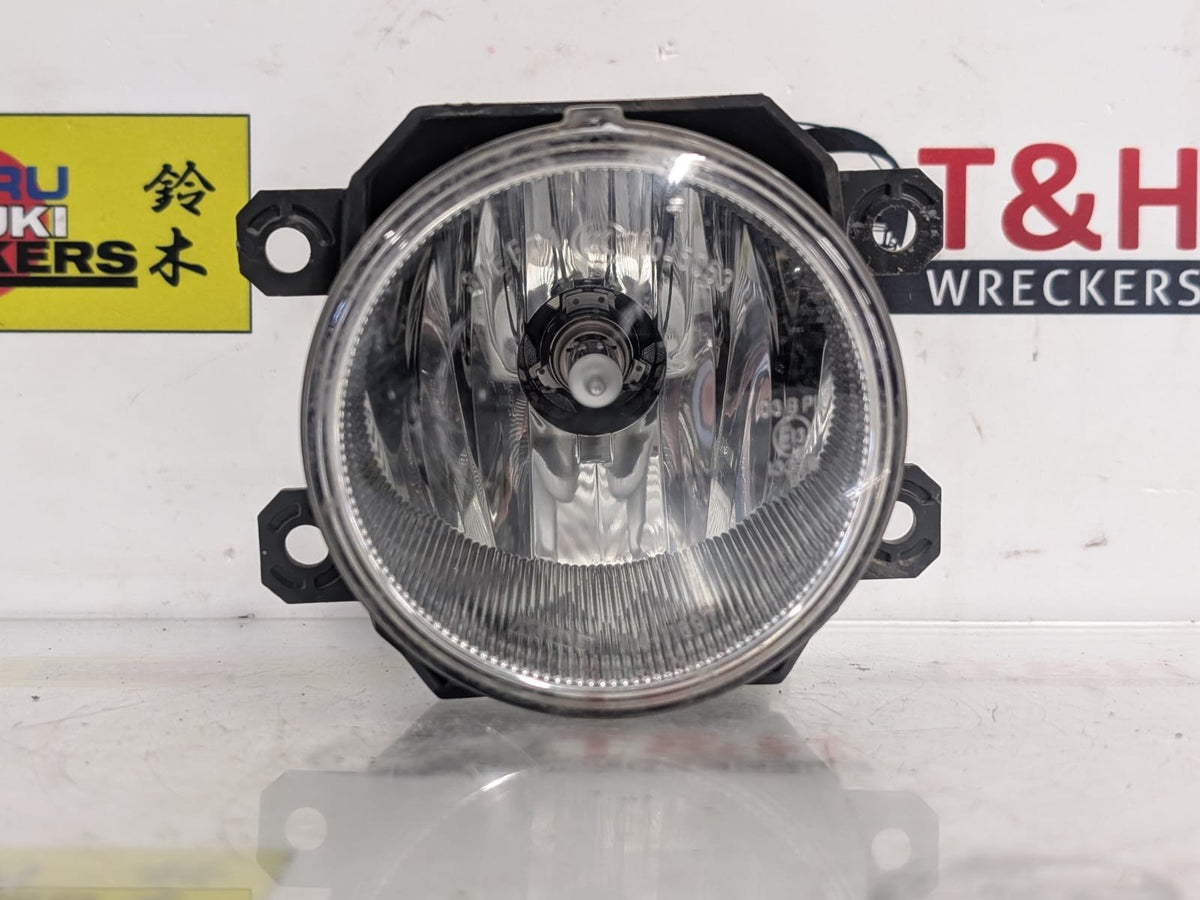 Left Fog Light, 2016, Subaru, Forester, SJ