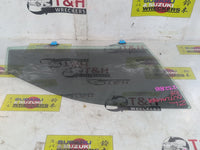 2013 - 2021 Mitsubishi Outlander Right Front Door Glass