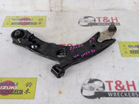 2016 2016 Kia Sorento UM C5W7J561F Left Front Lower Control Arm