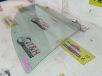 2006 - 2012 Mitsubishi Outlander Right Front Door Glass