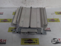 2010 - 2016 Suzuki Kizashi FR Sport 4WD Amplifier