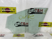 2012 - 2016 Ford Kuga TF Right Front Door Glass