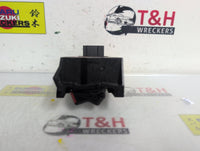 Aug 1993 to Aug 2001 - Honda Integra - Right Front Master Power Window Switch