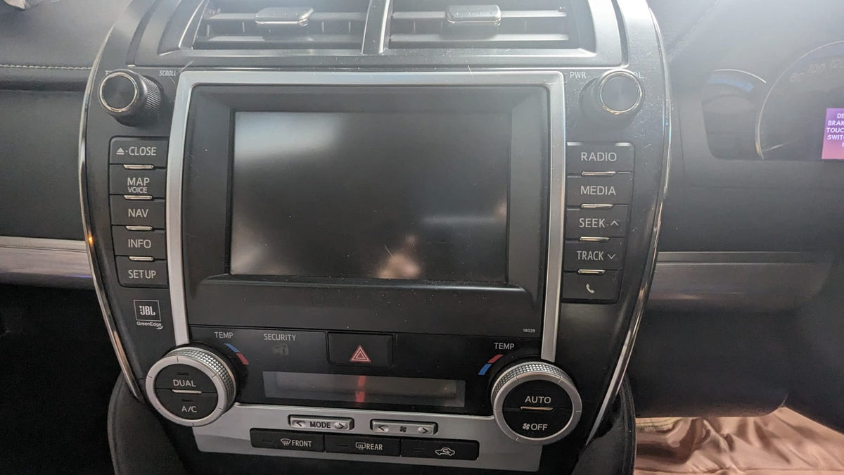 Toyota Camry XV50 Sedan 2012 - Stereo Head Unit
