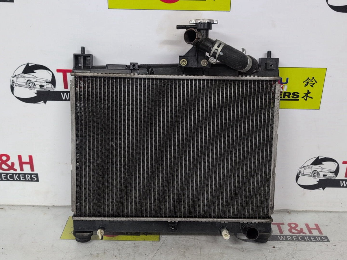 Oct 1999 to Sep 2005 - Toyota Echo NCP10R Engine Code 1NZ/2NZ Manual - Radiator
