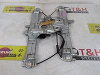 2005 - 2008 Mitsubishi 380 DB Right Front Window Regulator/Motor