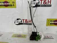 2016 2016 Kia Sorento UM C5W7J561F Left Front Lock Actuator