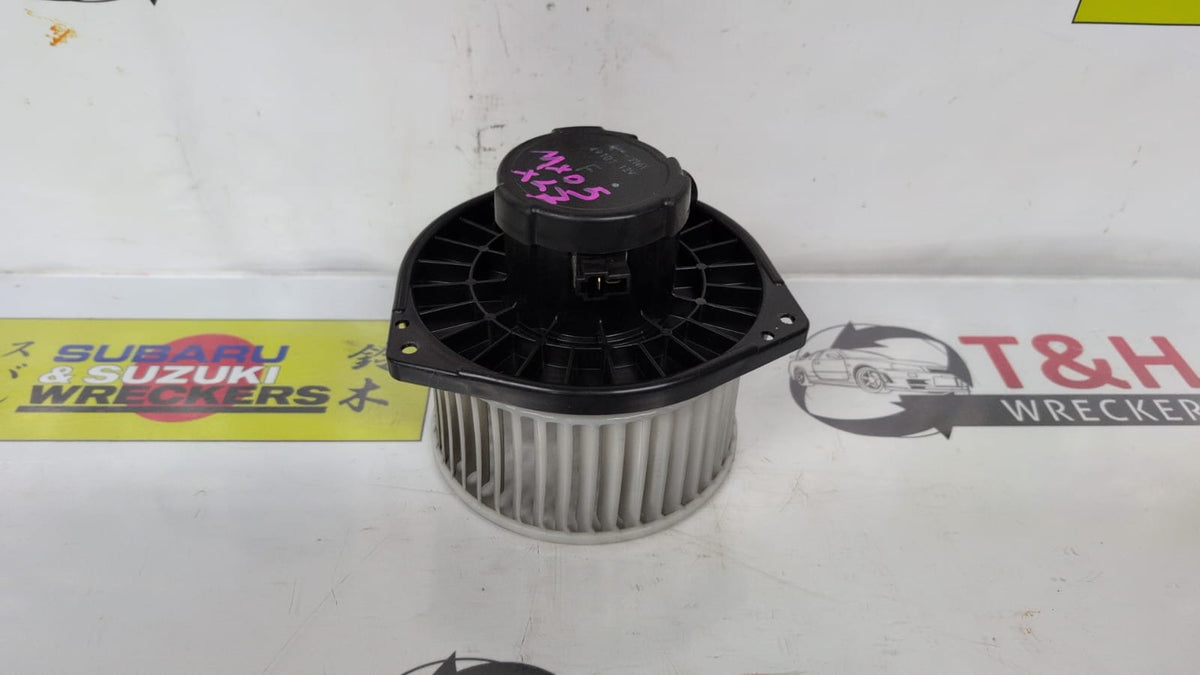 2003-2006 Suzuki Grand Vitara I FT XL7 JA627 - Heater Fan Motor