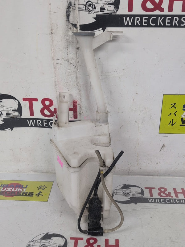 - Washer Bottle, 2014, Nissan, Juke, F15