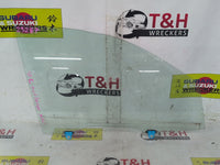 2013 - 2021 Mitsubishi Outlander Right Front Door Glass