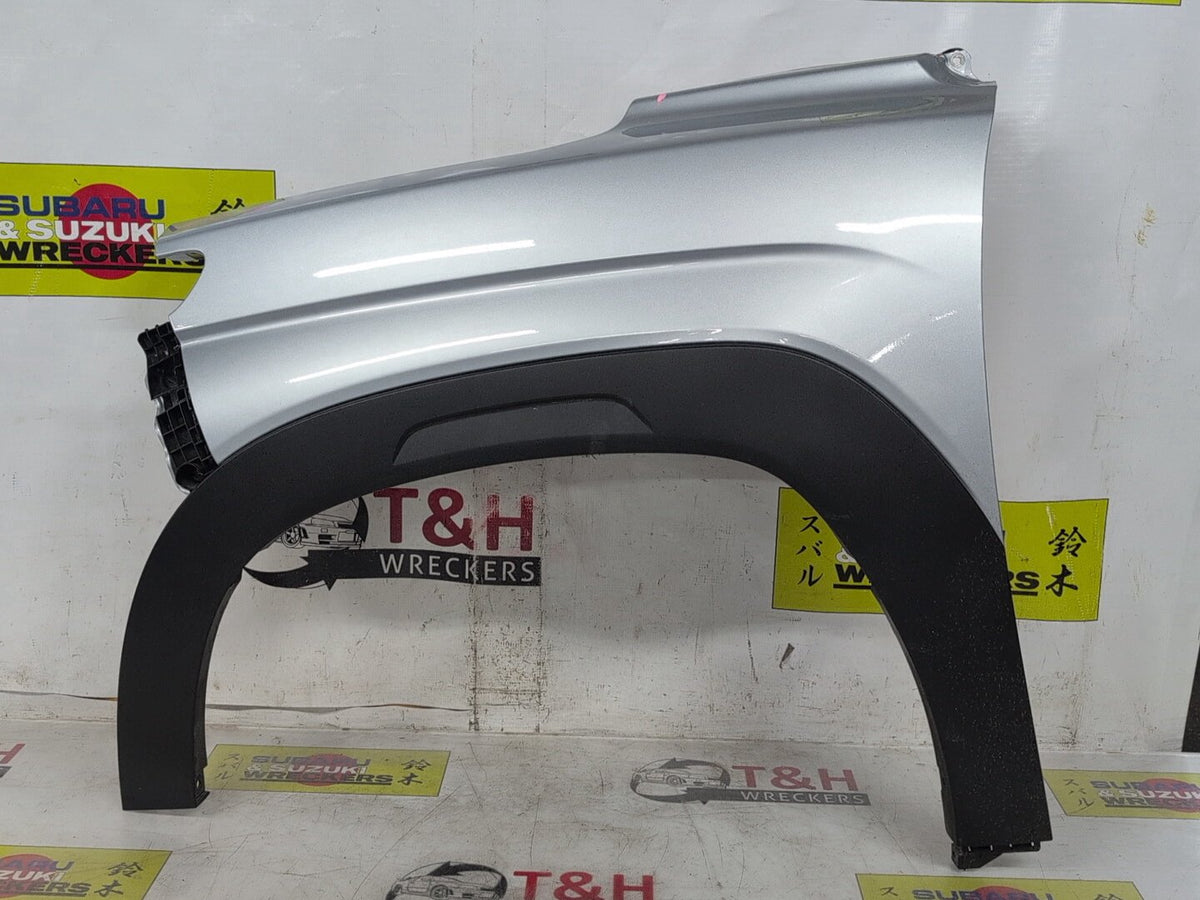 Suzuki Fronx WDB3S Station Wagon 2025-2026 - Left Front Guard