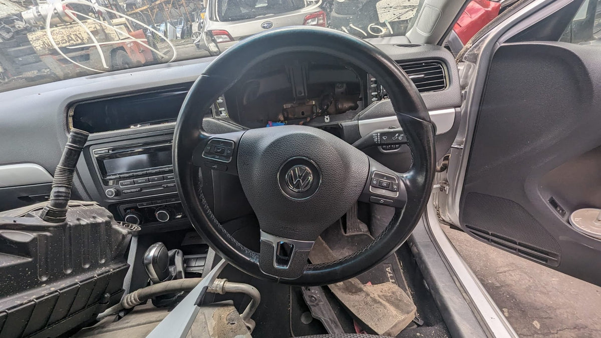 - Steering Wheel, 2013, Volkswagen, Jetta
