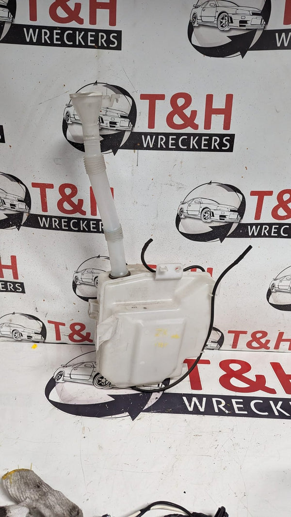 Washer Bottle, 2015, Mitsubishi, Outlander, III ZK