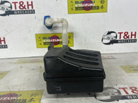 2006 - 2011 Volkswagen Jetta Washer Bottle | Single Washer Pump Type