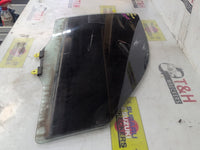 2002 - 2006 Mitsubishi Outlander Right Front Door Glass