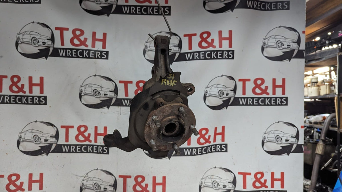 2002-2009 Nissan Maxima J31 2002-2009 - Right Front Hub Assembly