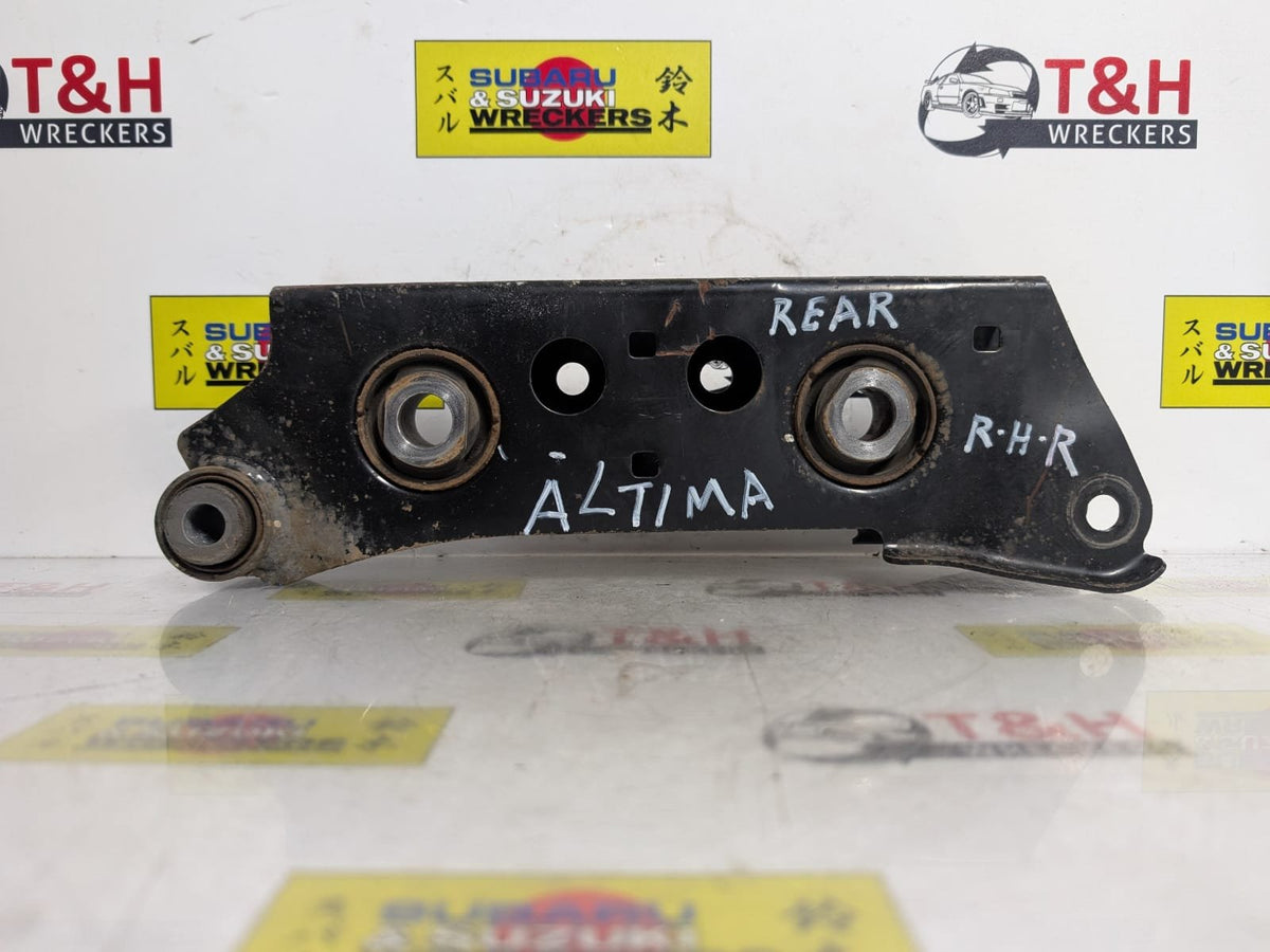 Right Rear Lateral Arm, 2013, Nissan, Altima, V L33