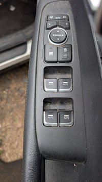 2016 2016 Kia Sorento UM C5W7J561F Master Power Window Switch