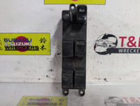Oct 2001 to Sep 2007 - Nissan X-Trail T30 - Right Front Master Power Window Switch