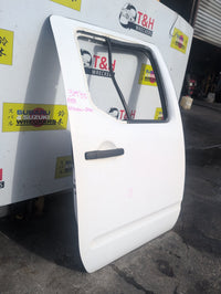 Jan 2010 to Aug 2015 - Nissan Navara D40 Double Cab Utility Built in Thailand VIN MNT - Right Rear Door