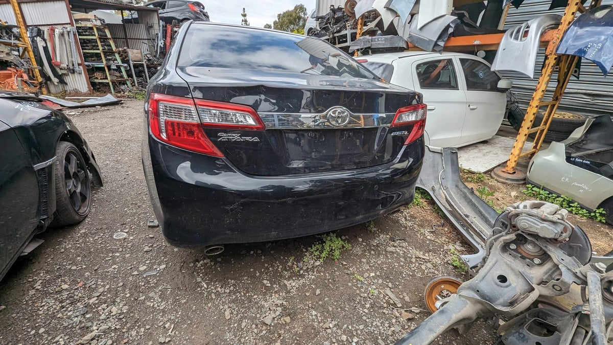 Toyota Camry 50s - Rear Bumper Bar
