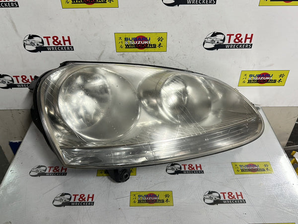 Volkswagen Jetta 2006-2011 Right Headlight Std Type Chrome Reflector 1KM