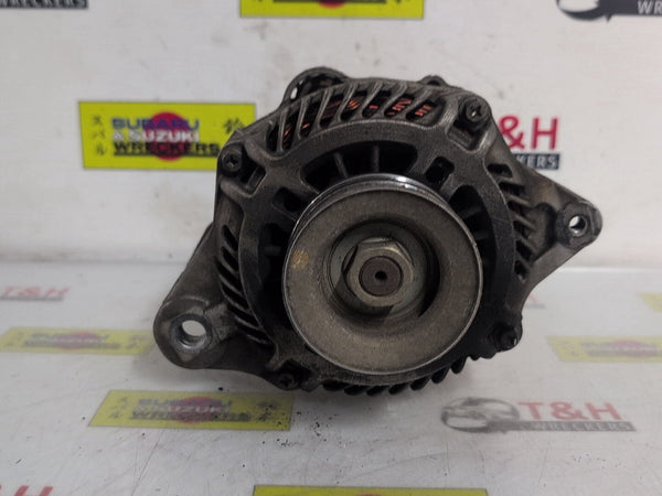 Aug 2006 to Nov 2009 - Mitsubishi Pajero NS Diesel Turbocharged 3.2L Engine Code 4M41 - Alternator - 4 Pin Plug Type