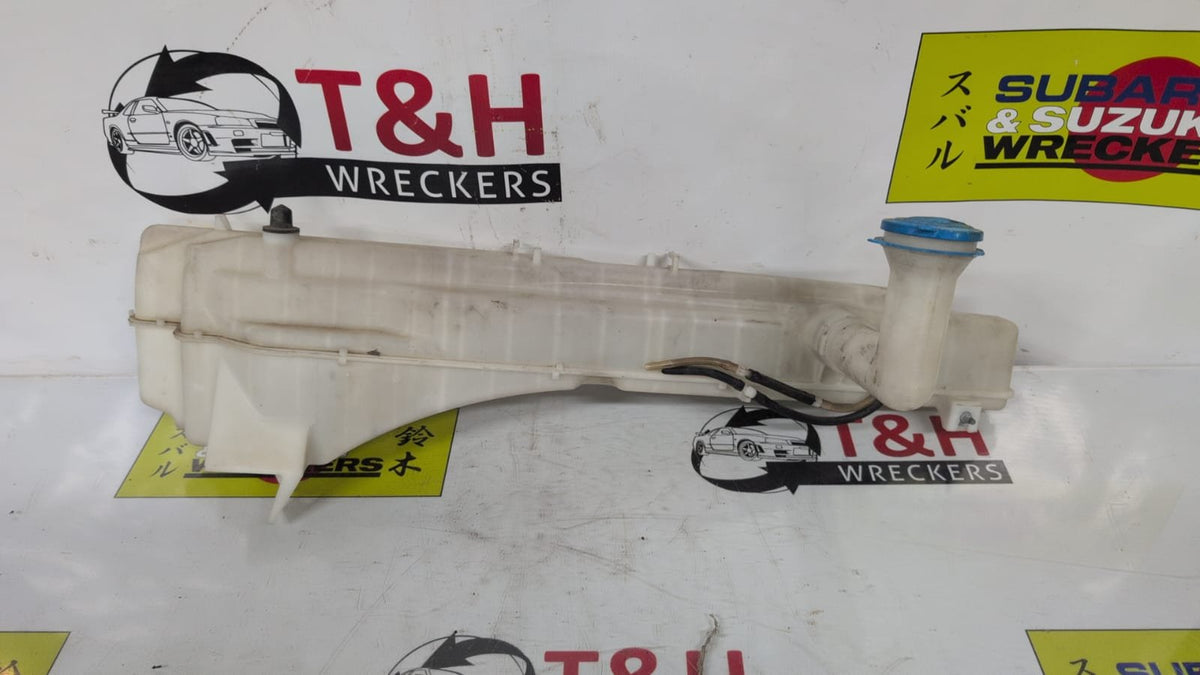 2003-2006 Suzuki Grand Vitara I FT XL7 JA627 - - Washer Bottle