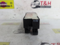 Oct 2001 to Sep 2007 - Nissan X-Trail T30 - Right Front Master Power Window Switch