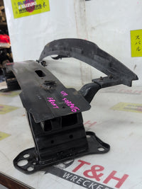 2016 2016 Kia Sorento UM C5W7J561F Front Bumper Bar Reinforcement