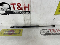 2016 2016 Kia Sorento UM C5W7J561F Right Tailgate Strut