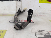 2007 2007 Subaru Impreza GG Right Headlight Bracket