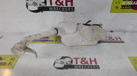 Oct 2007 to May 2014 - Nissan Dualis J10 - Washer Bottle