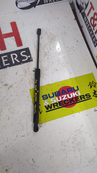 2010 Volkswagen Golf MK6 - 5K - Right Tailgate Strut