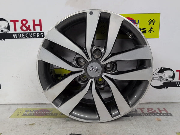 2017-2023 Hyundai i30 PD Alloy Wheel 16x6.5in 5 Spoke Grey Factory OEM