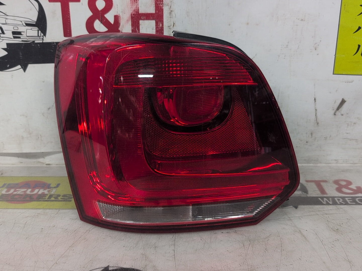 May 2010 to May 2014 - Volkswagen Polo Comfortline Trendline GTI 6R - Left Taillight