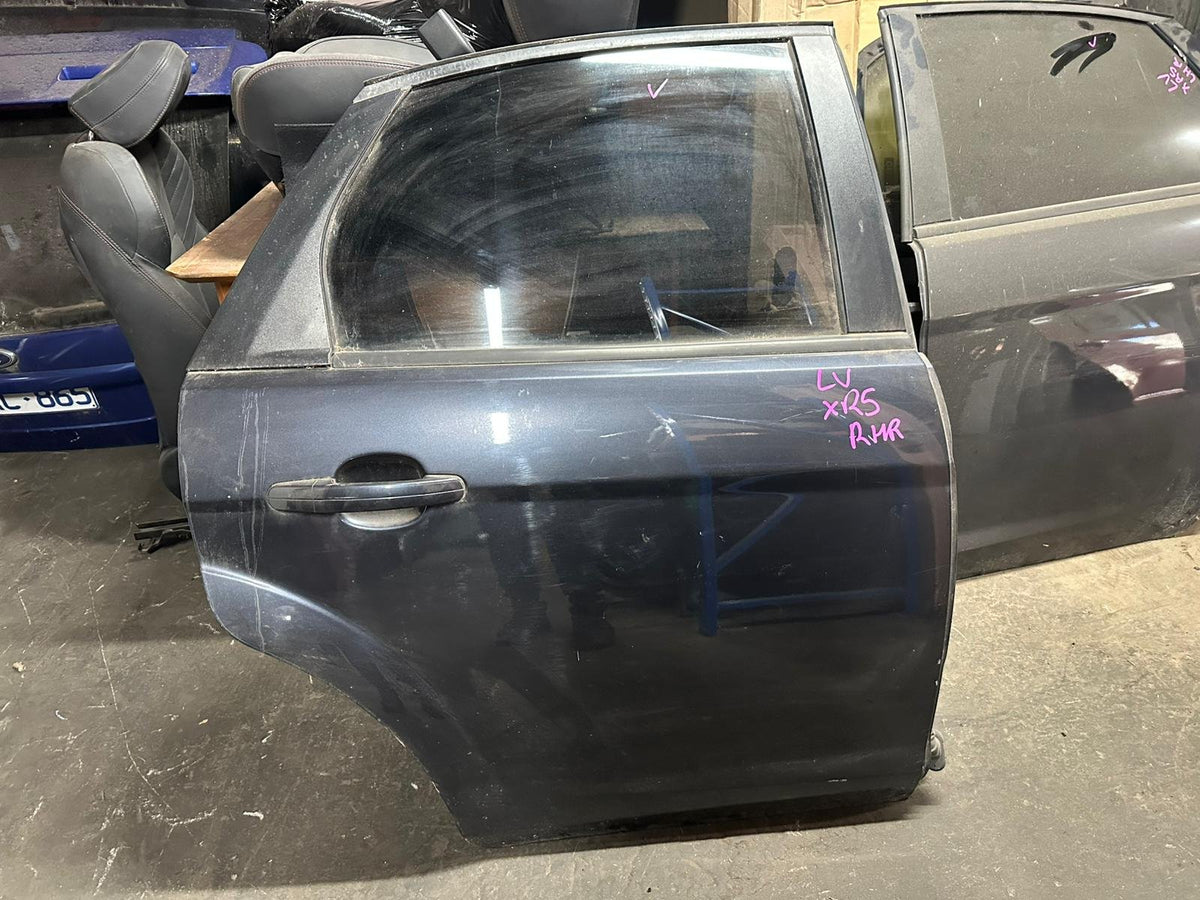 Jun 2008 to Jul 2011 - Ford Focus LV XR5 - Right Rear Door