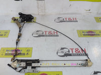 2015 - 2024 Nissan Navara D23 Rear Windscreen Regulator