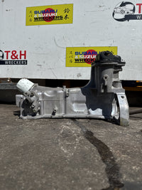 May 2002 to Dec 2010 - Nissan Elgrand E51 - Oil Pan/Sump