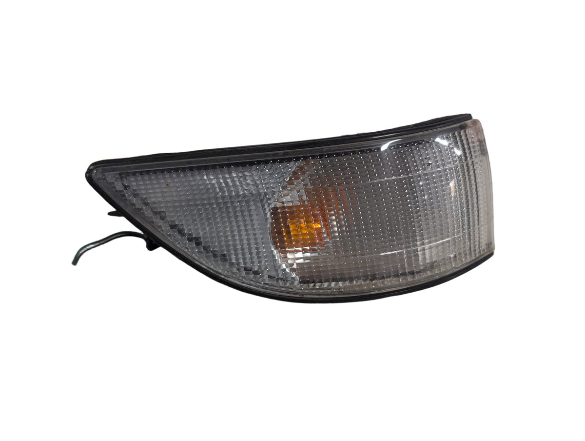 Mitsubishi Lancer CA CB Right Indicator/Fog/Side Light Sep 1988-Sep 1992