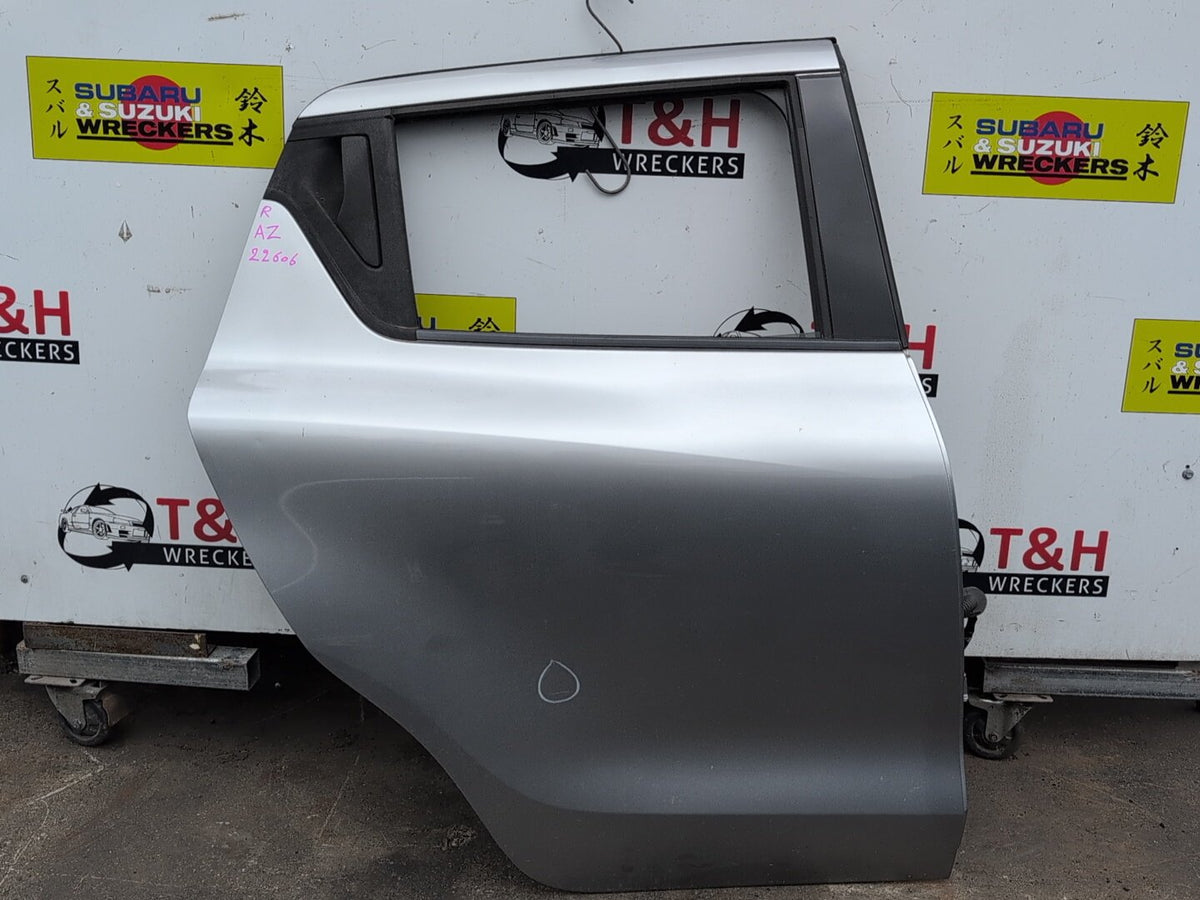 8Suzuki Swift AZ - Right Rear Door