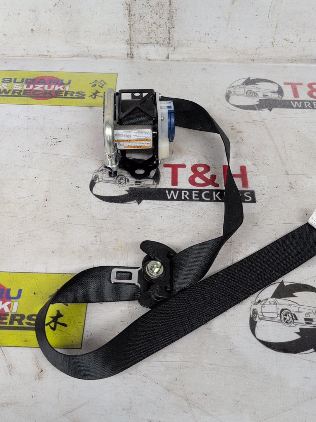 2010 Suzuki Kizashi FR - Left Front Seat Belt